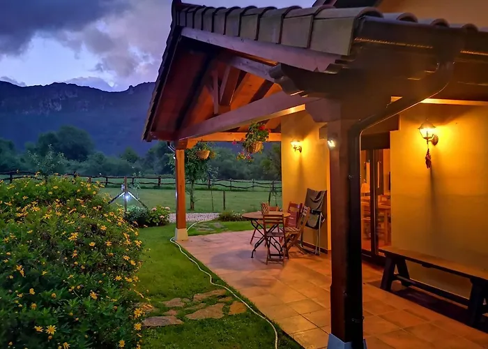 Entrecastaños Casa rural *