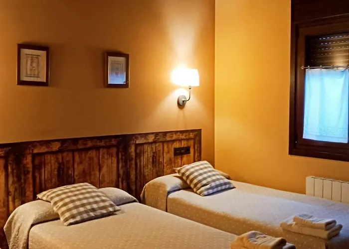 Entrecastanos Country house *